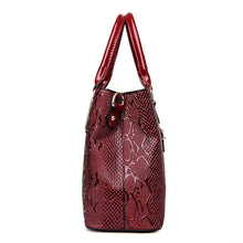 Carregar imagem no visualizador da galeria, Famous Luxury Handbags Women Bags Designer Large Capacity Tote Bag - Soul And Me Store
